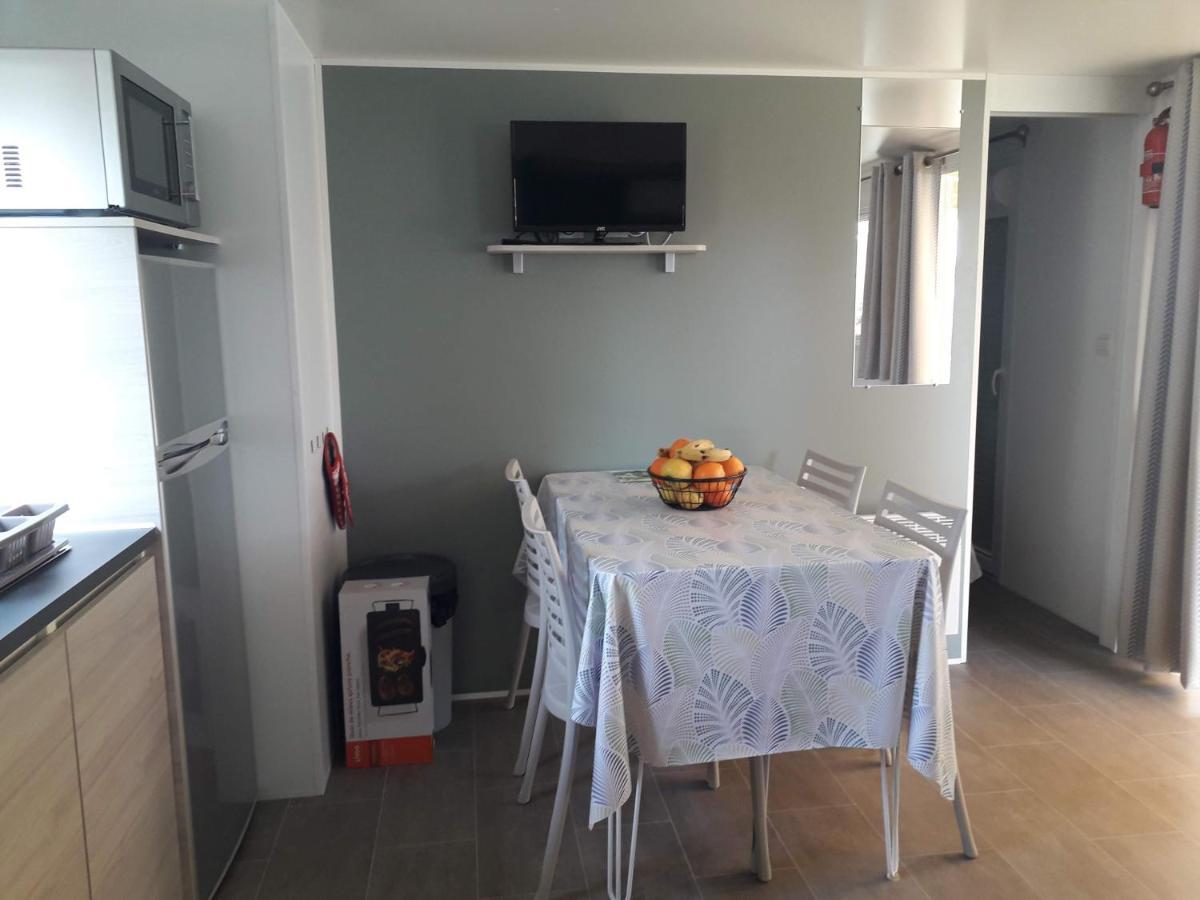 mobil home neuf 2 chambres 6 personnes Saint Aygulf plage Fréjus Extérieur photo